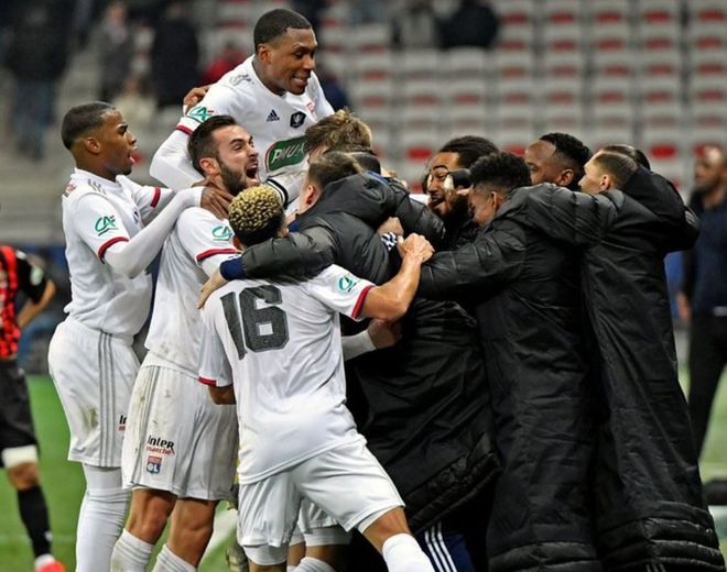 国际比赛日上海久事强势反弹：法国杯节点到来，态度坚定，阵容厚度经受考验的简单介绍一号娱乐